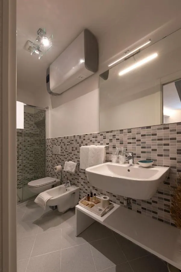 Πανσιόν L'Emporio Rooms Μαναρόλα
